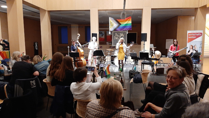 Party in Stuttgart zum Tag der lesbischen Sichtbarkeit am 26.April 2023